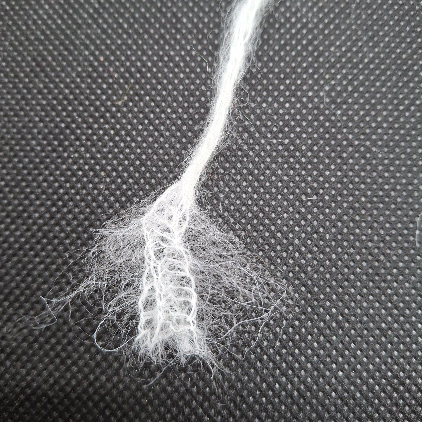 100g Lana Merino filato italiano colore Bianco N.1031