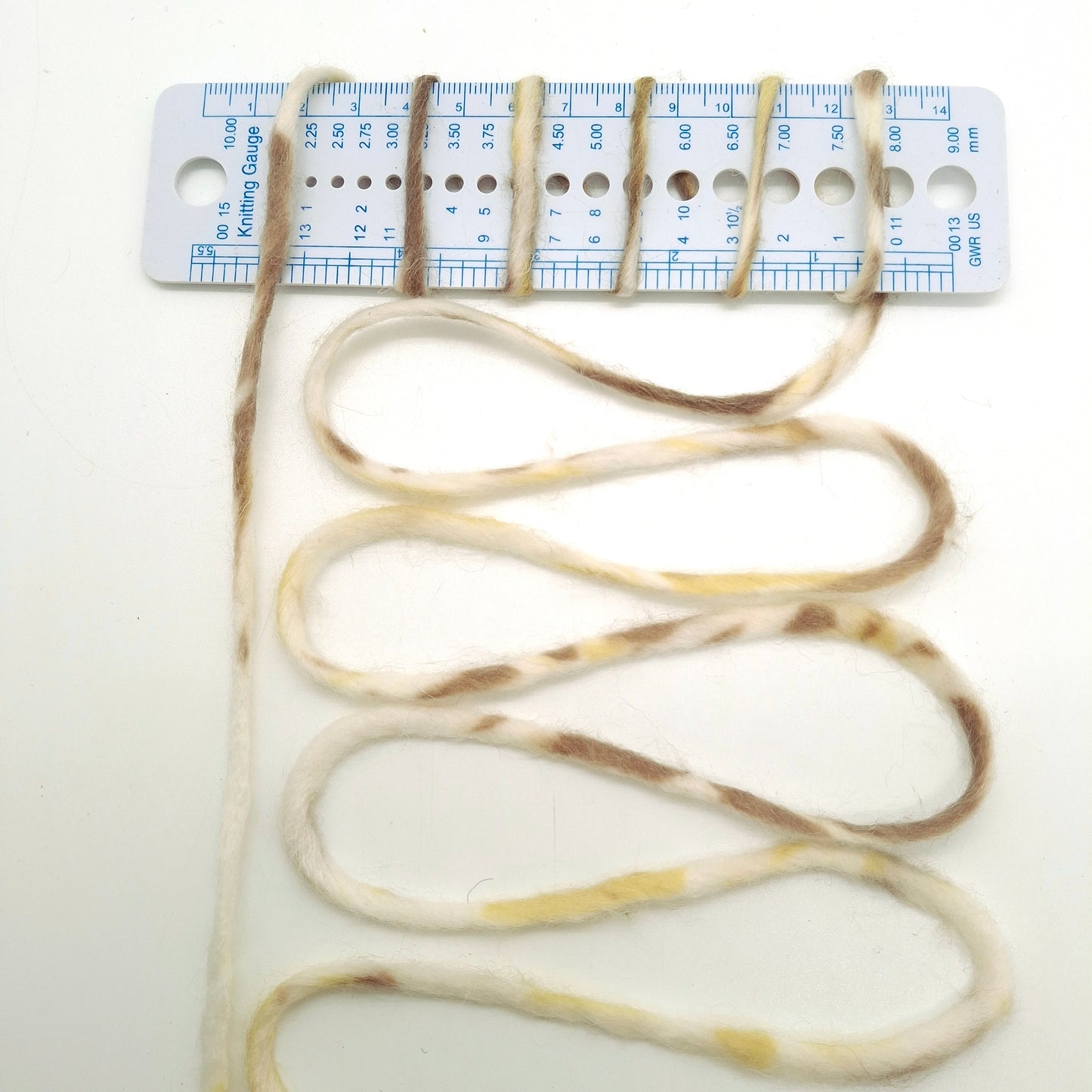 650 g de fil italien, coloris blanc beige N° 1145