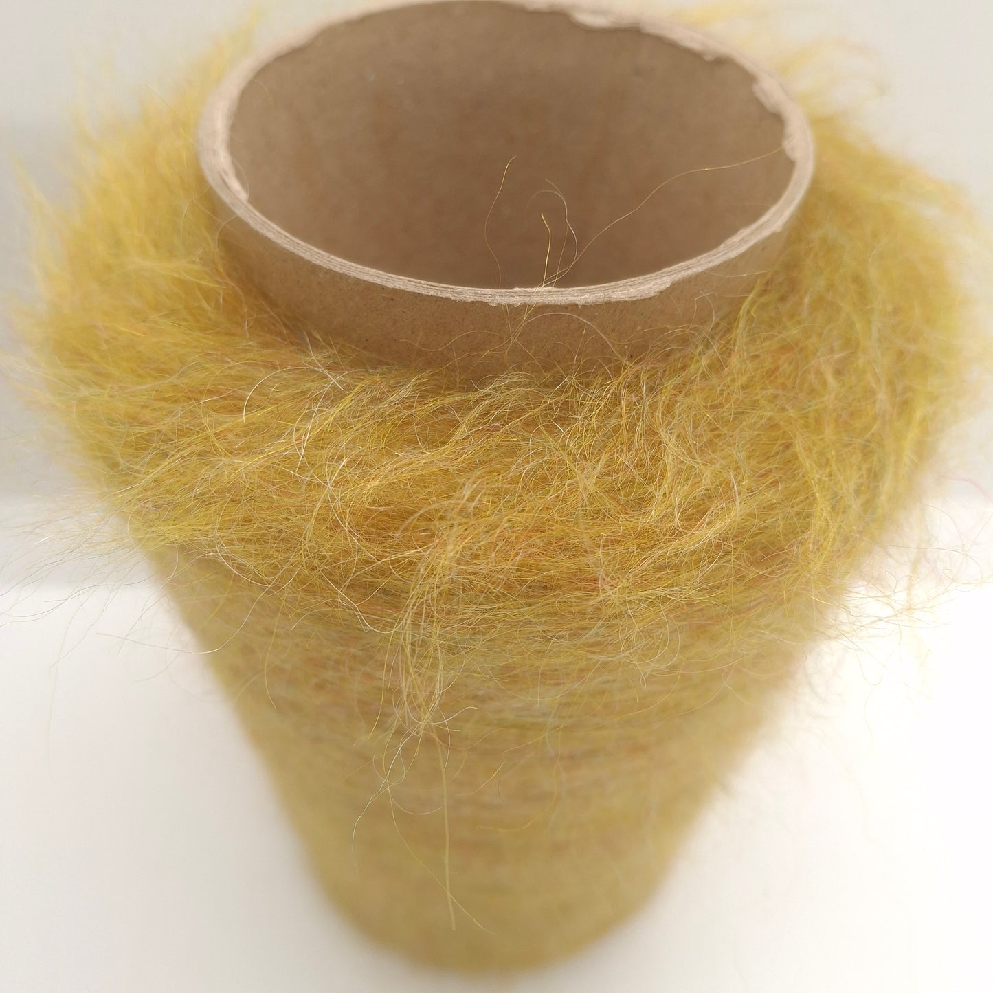 Hilo italiano de mohair suave de 260 g, color mostaza jaspeado N.1190