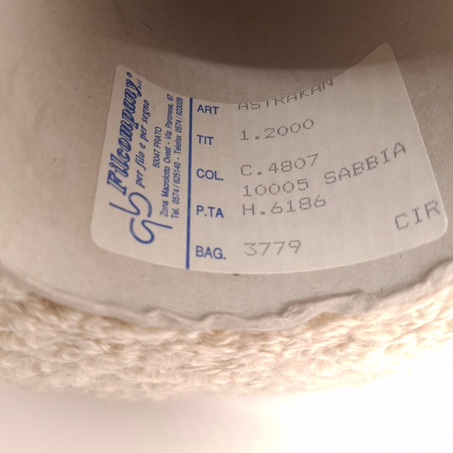 100g Bouclé filato morbido italiano colore Beige Naturale N.1200