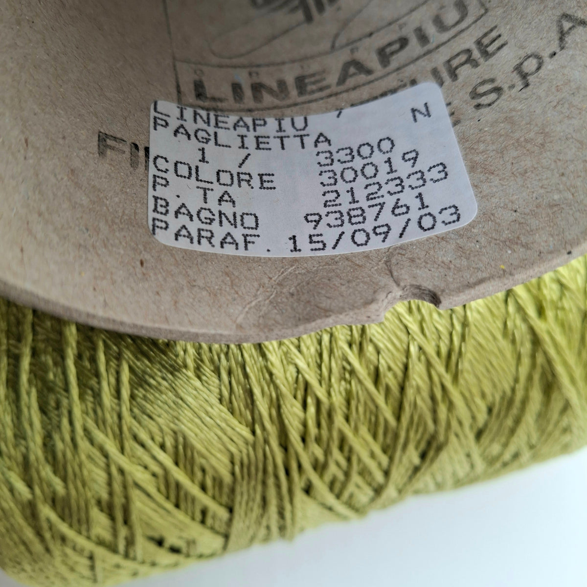 Viscosa 100% filato italiano colore Verde Chiaro Lucido  N.1375