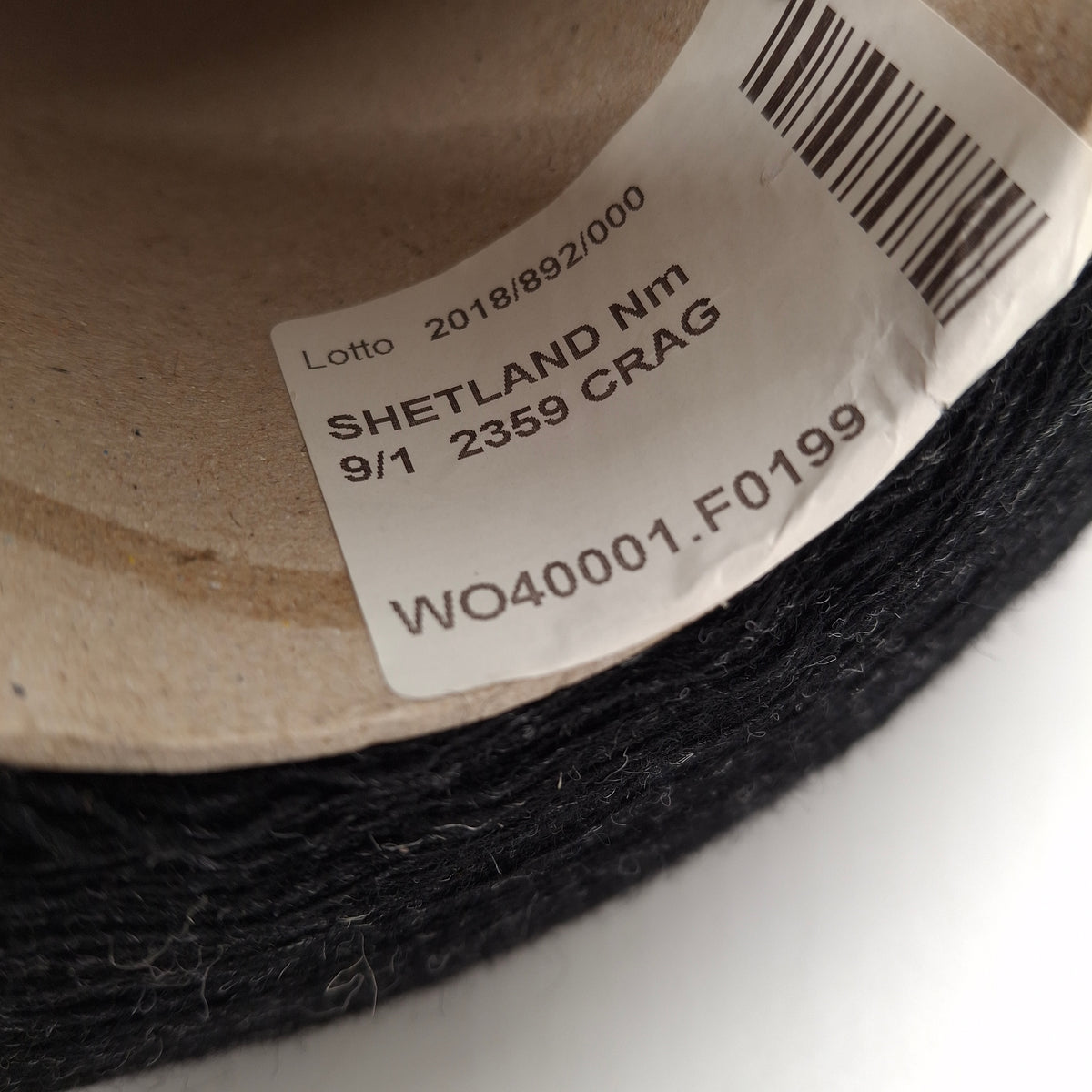 100% laine Shetland, fil coloris Noir Anthracite N. 1381