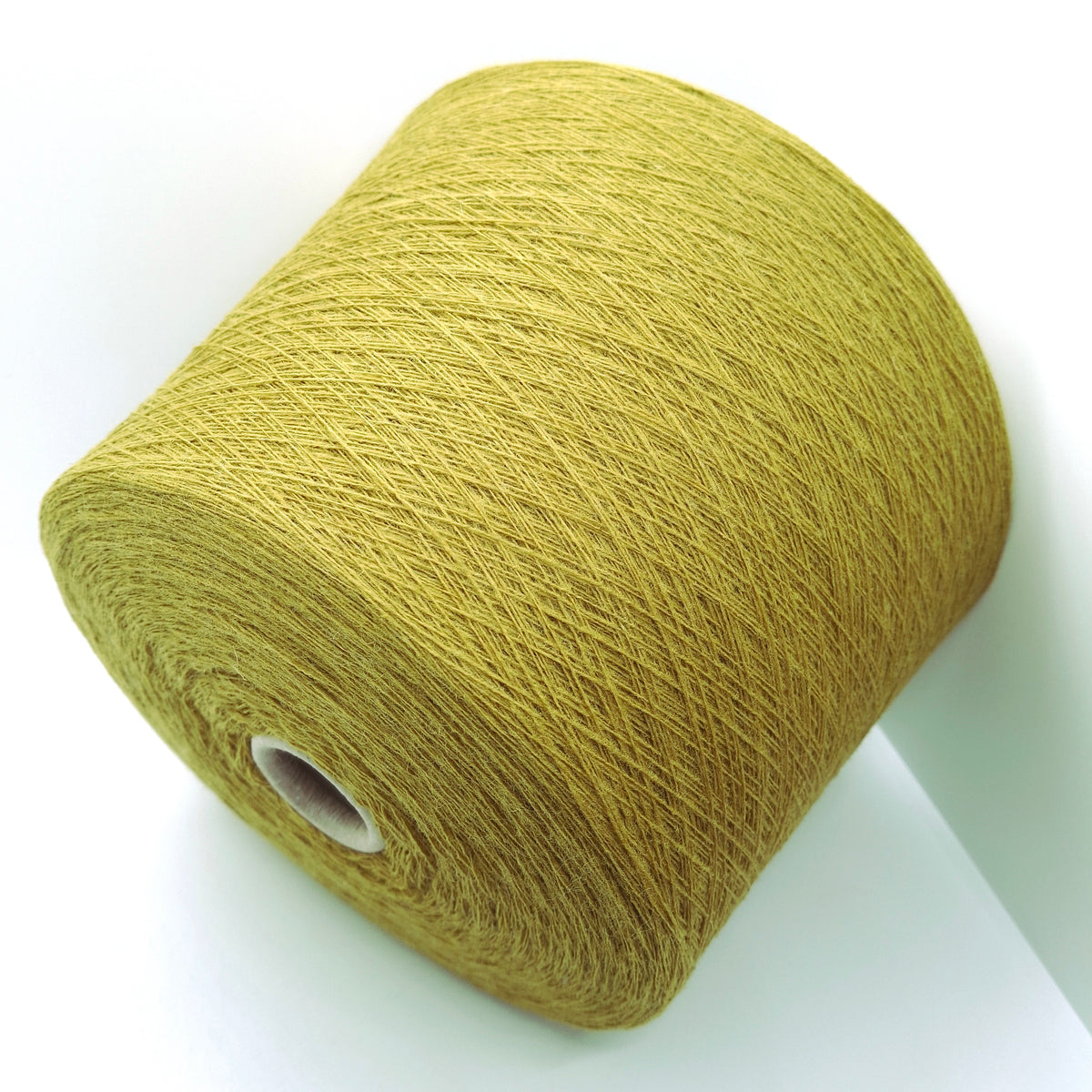 Laine d'agneau 100% Fil couleur moutarde N. 1379