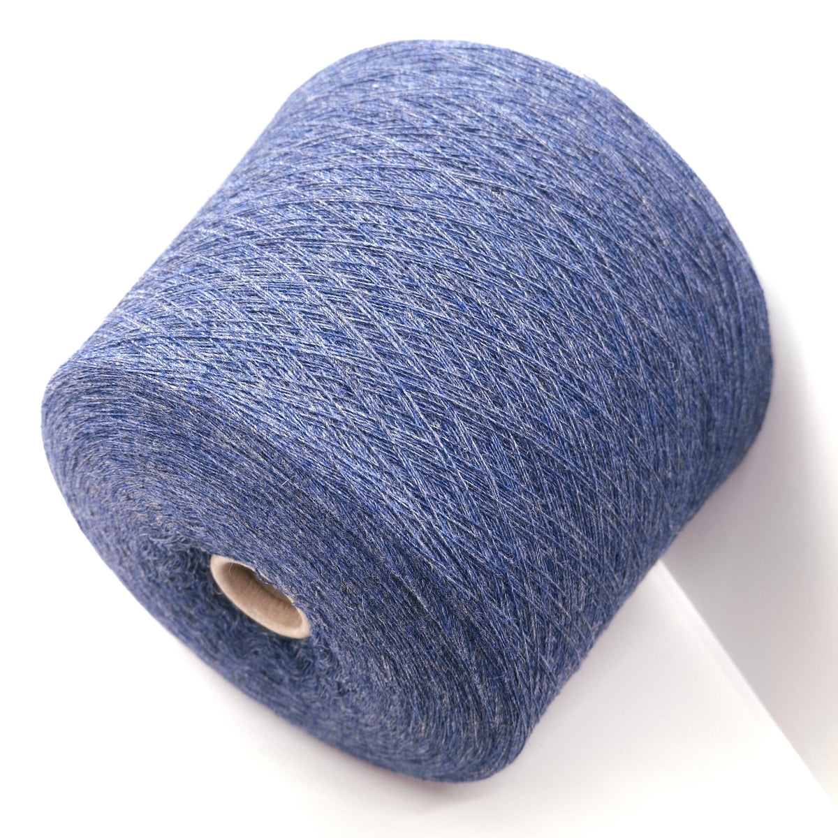 Laine 70% fil italien couleur Bleu Jeans N. 1376
