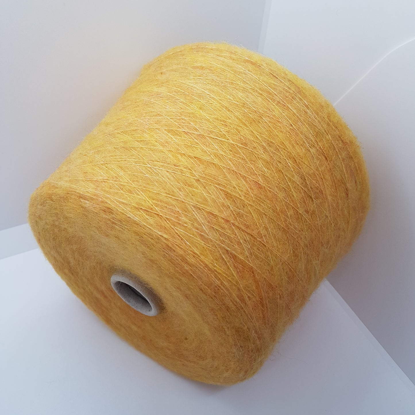 100g-200g laine mélangée avec un fil italien élastan pour l'automne occhi giallo occhia N.153
