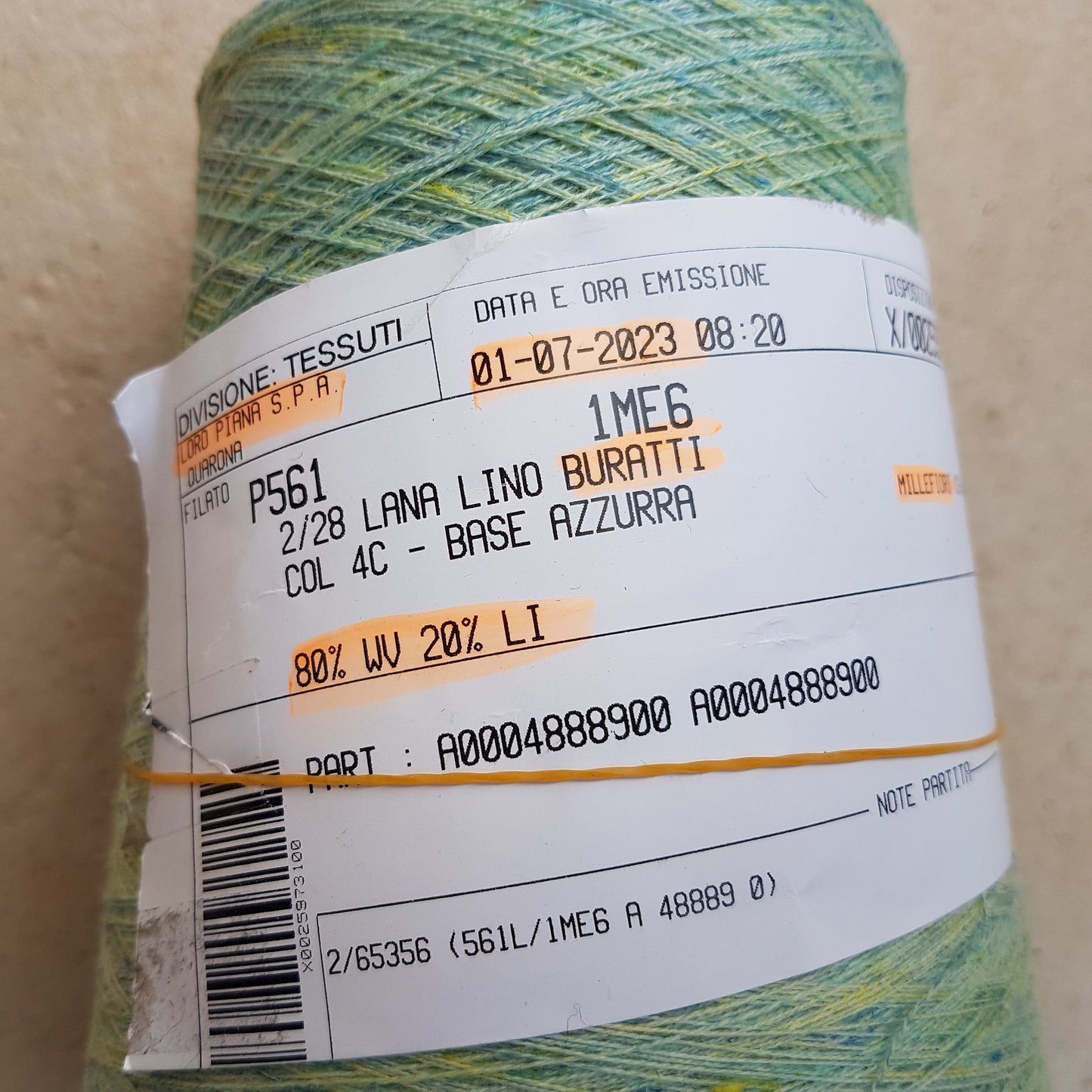 Leur fil italien lino lino nature sur coni vert bleu jaune bleu couleur N. P15