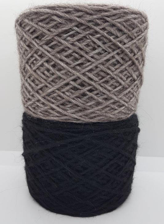 100g Virgin Wool Alpaca Italian yarn Italian black gray color taupe turtleard N.183