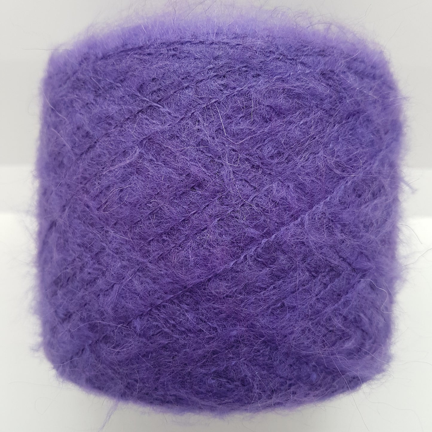 100g mohair italien fil couleur violet  N.282