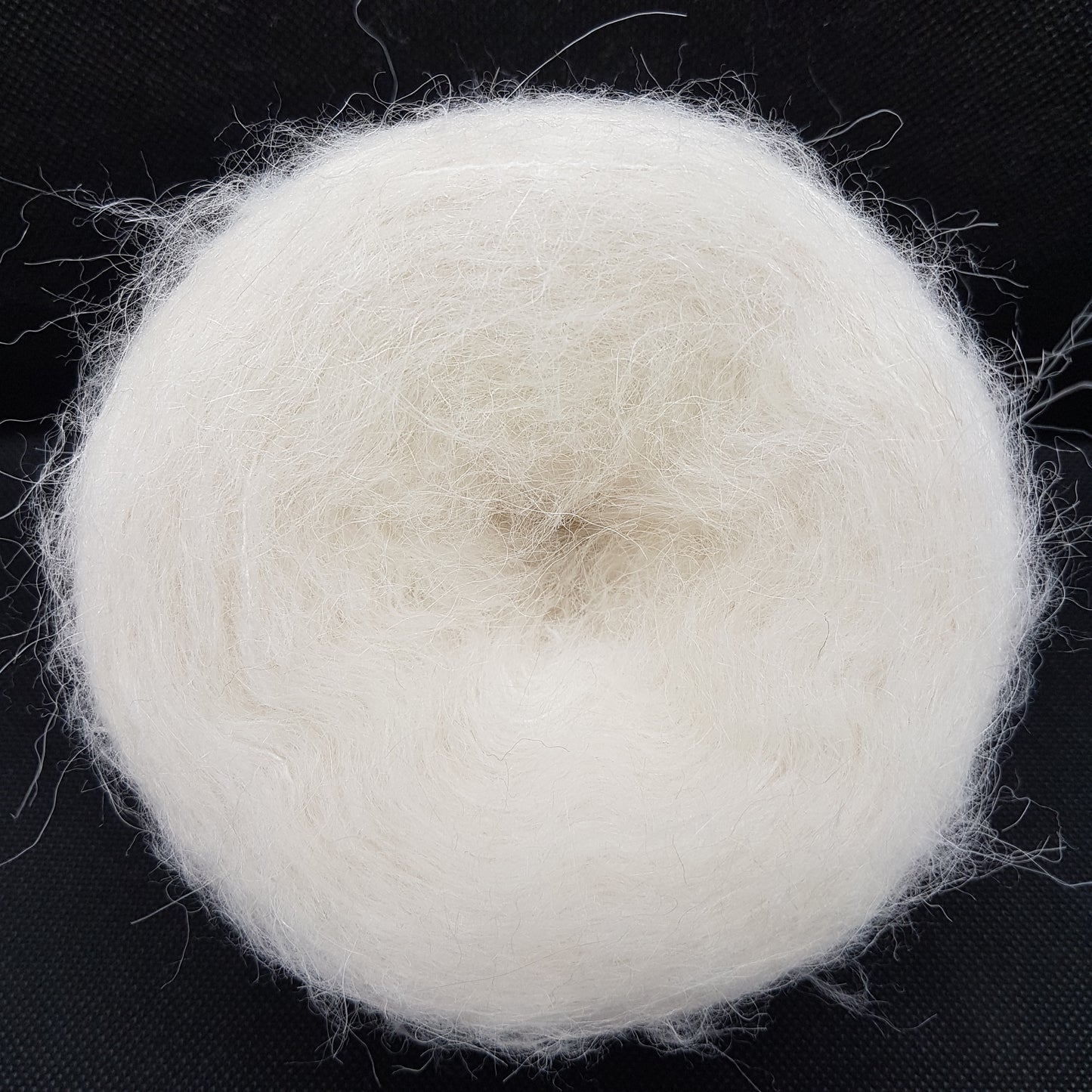 100g brushed alpaca brushed soft white yarn white color N.275
