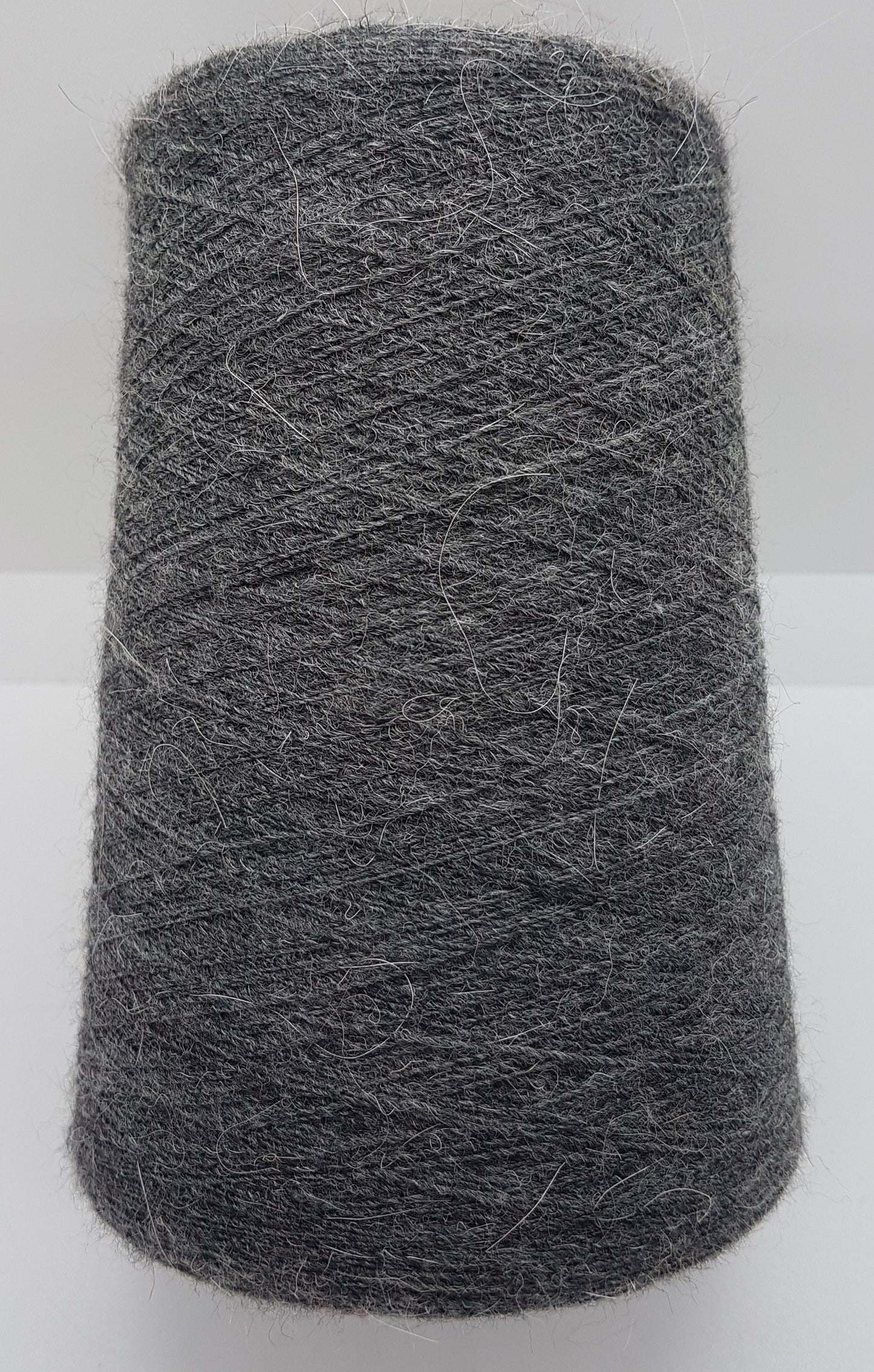 195g-235g Alpaca Lana Italian yarn gray color N.292