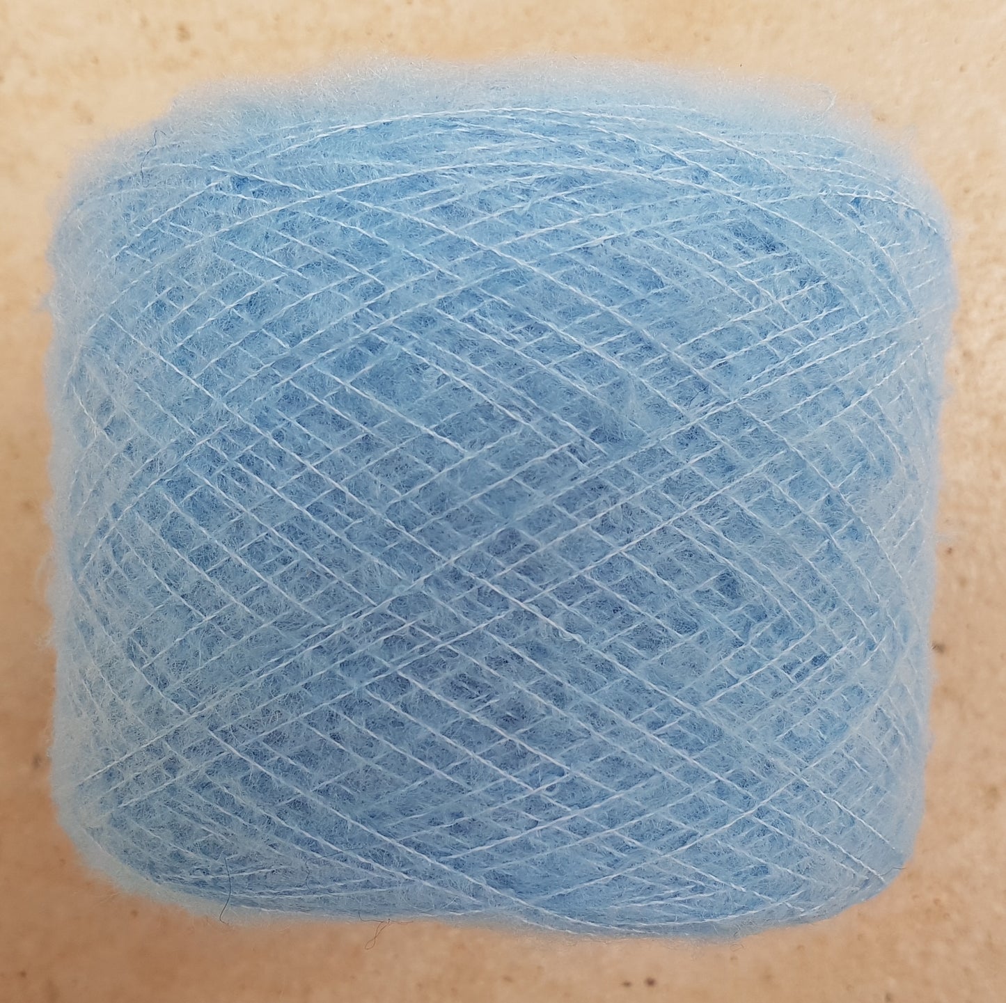 Hilo italiano de lana de 100g color Celeste N.307