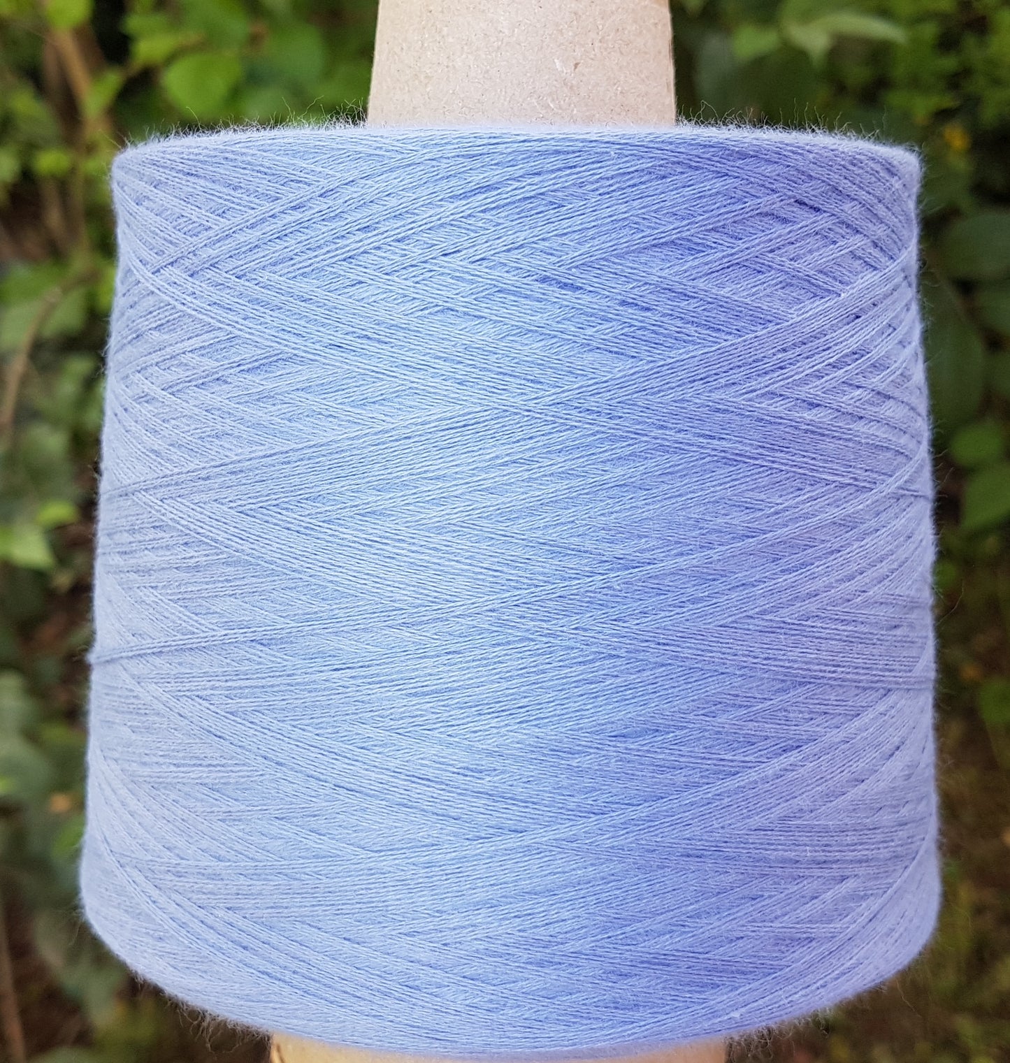 Hilo 100% suave algodón italiano, color azul claro, tono lila N.399