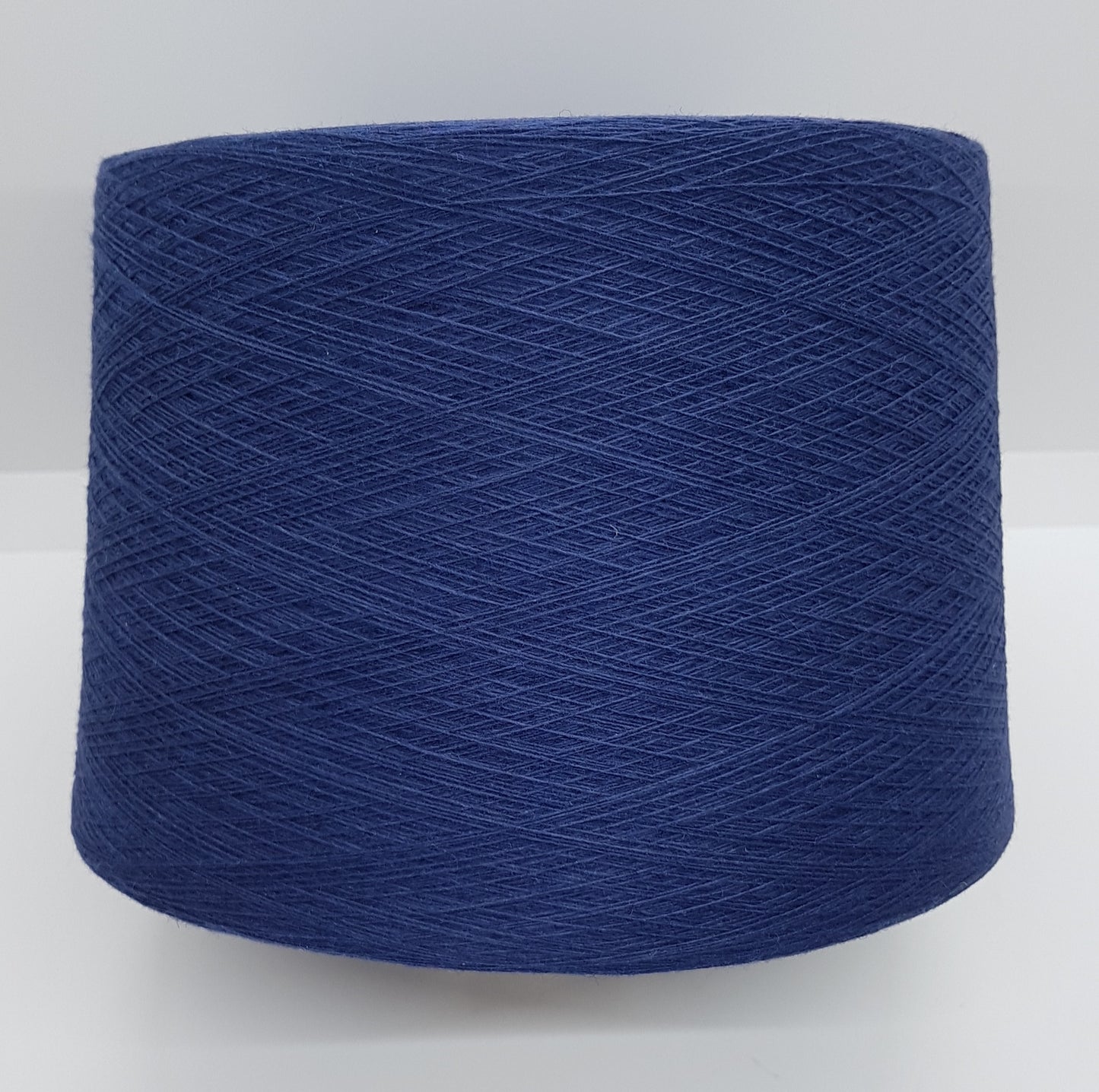 Cachemire laine italien fil bleu couleur N.429