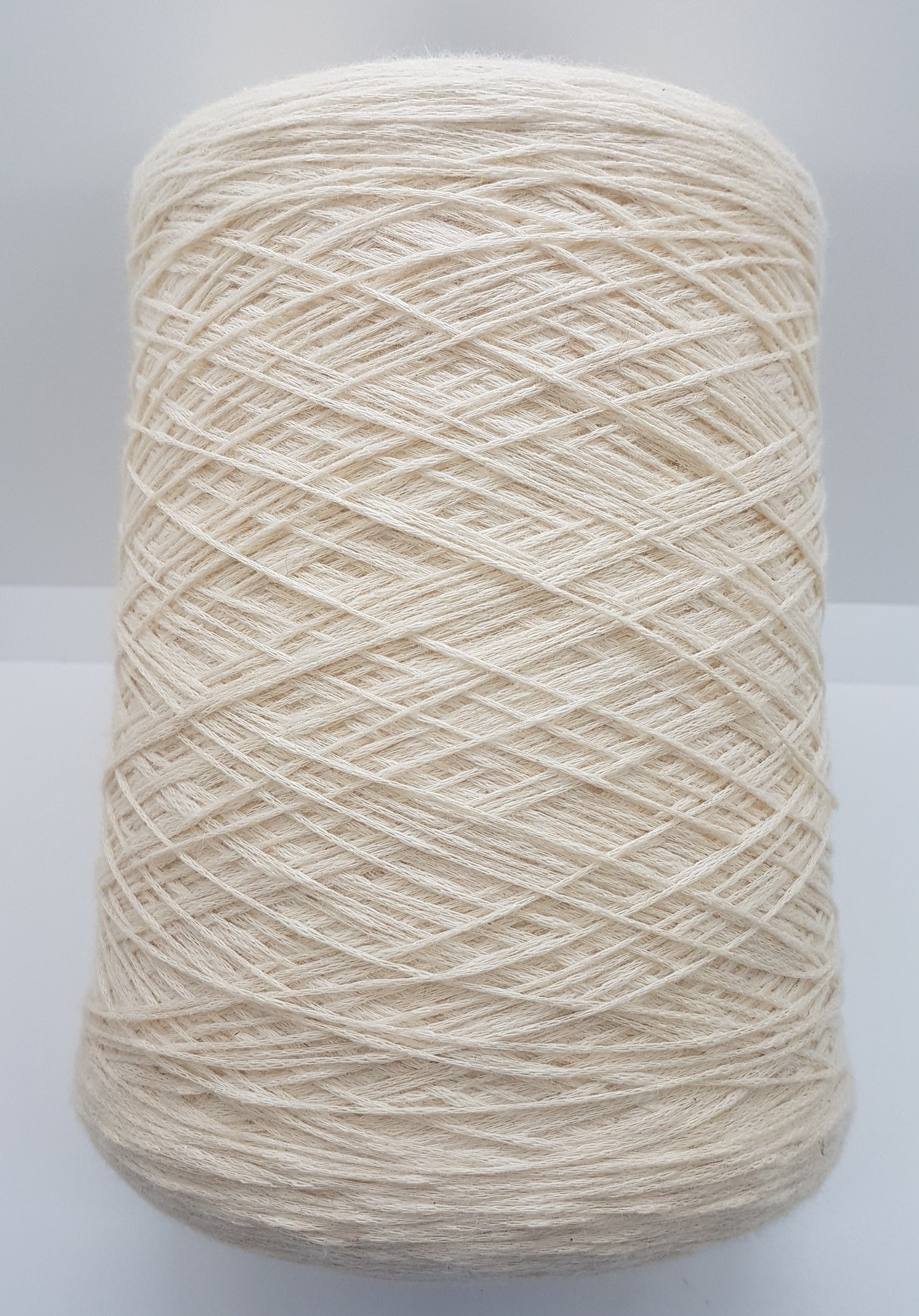 100g de coton chaîne filée irrégulière couleur italienne lait blanc n &deg; 459