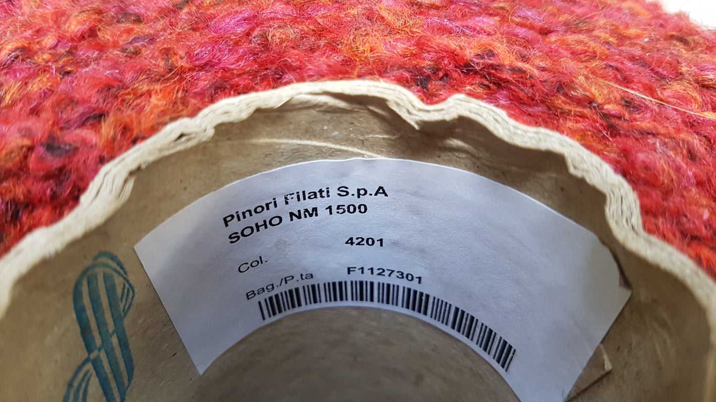 100g Lana Bouclé filato italiano colore Rosso Marroncino N.469