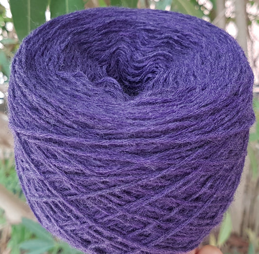 100g Italian Spun Wool Color Purple N.477