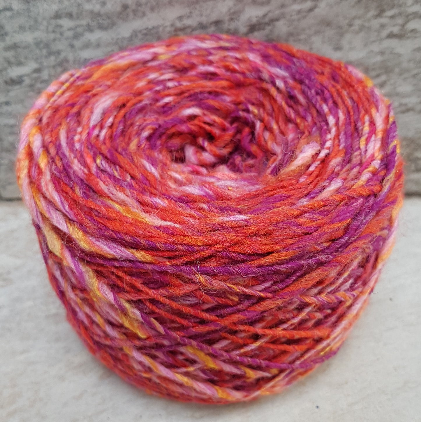 100g laine irrégulière fil italien couleur rouge jaune pourpre N. 474