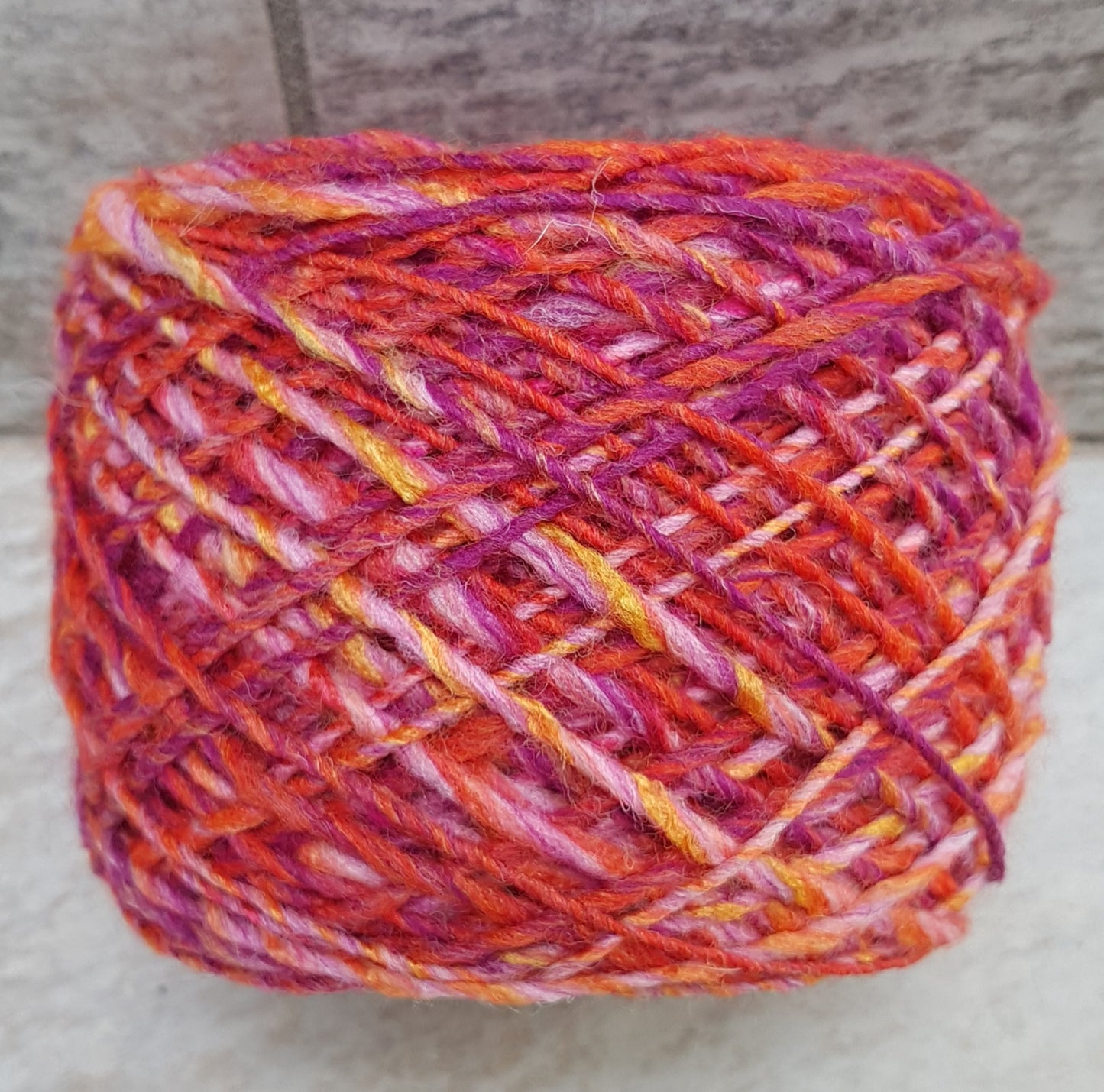 100g laine irrégulière fil italien couleur rouge jaune pourpre N. 474