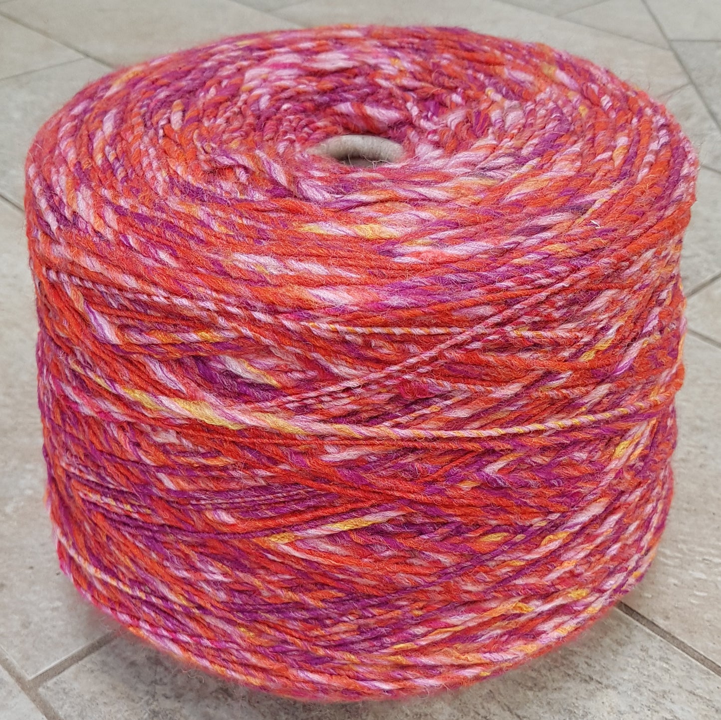 100g laine irrégulière fil italien couleur rouge jaune pourpre N. 474