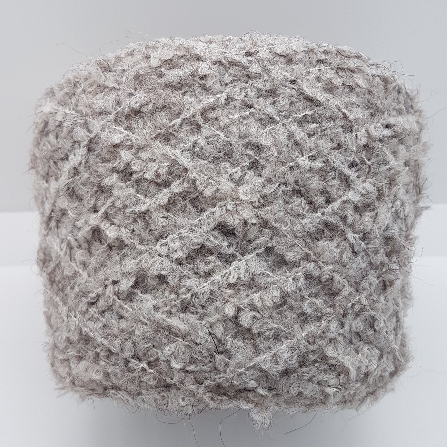 100g Lana Bouclé filato italiano colore Grigio mélange N.472