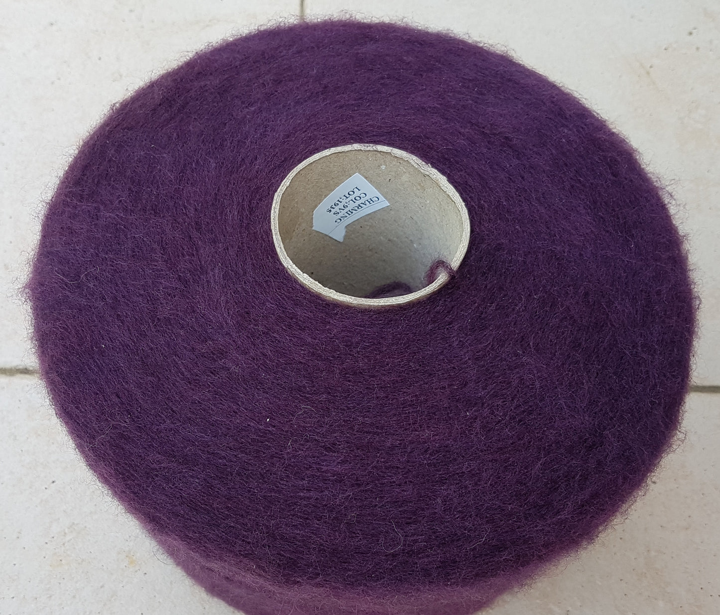 100g de laine mérinos extra trafine couleur italienne aubergine violette N. 505