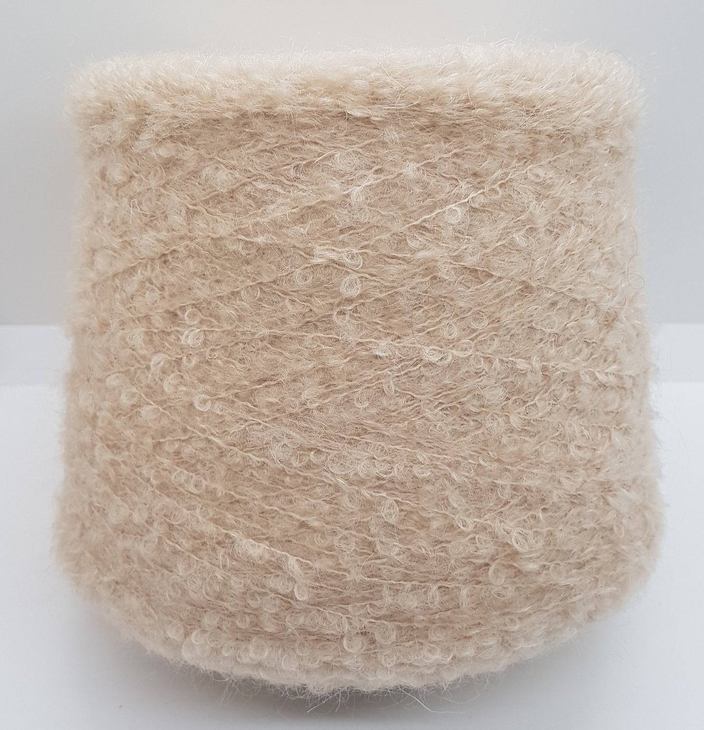 100g Kid Mohair Bouclé filato italiano colore Beige Crema N.512