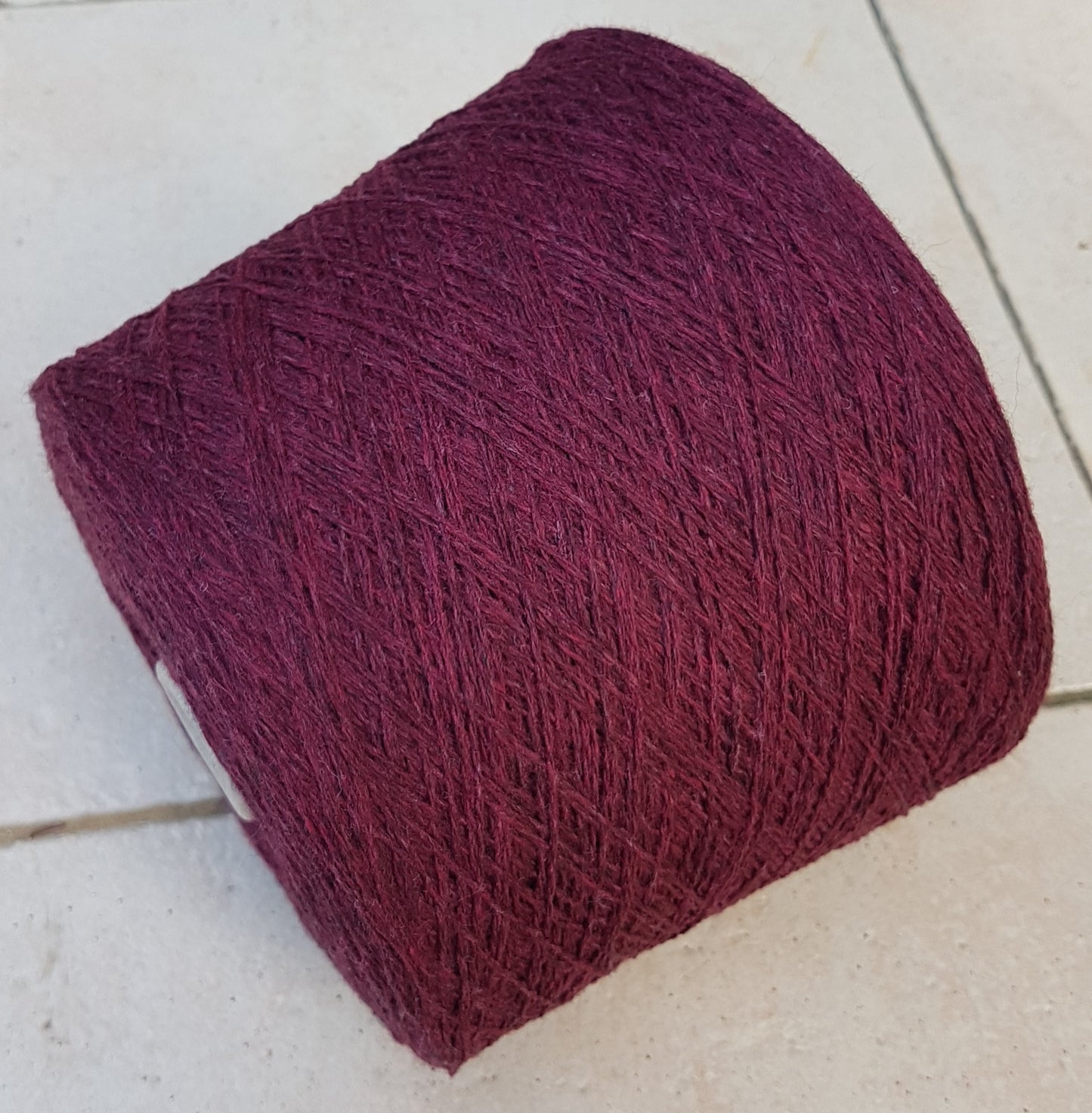 100g Look laine Shetland 100% filé couleur italienne Bordeaux N. 521