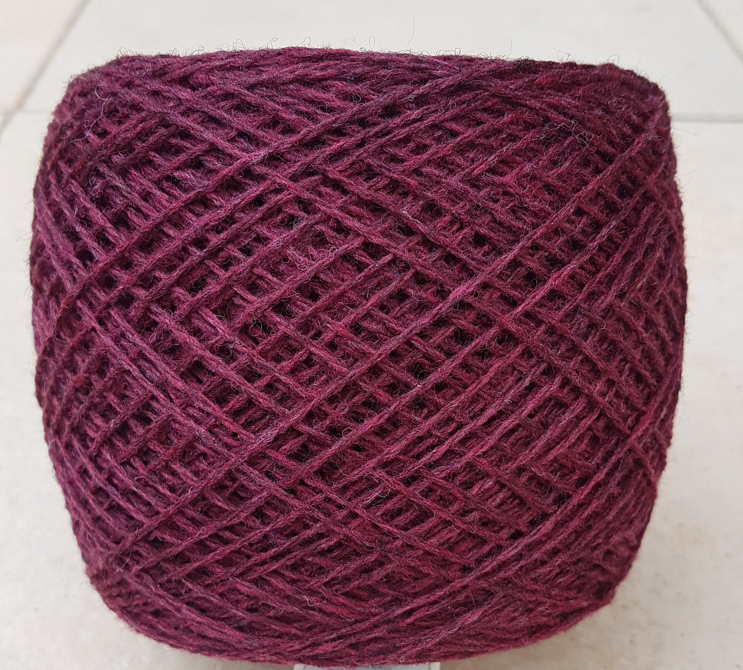 100g Shetland Wolle Look 100% gesponnen italienische Farbe Bordeaux N.521