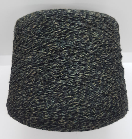 100g de laine Shetland 100% fil italien couleur Noir Vert Olive N. 539