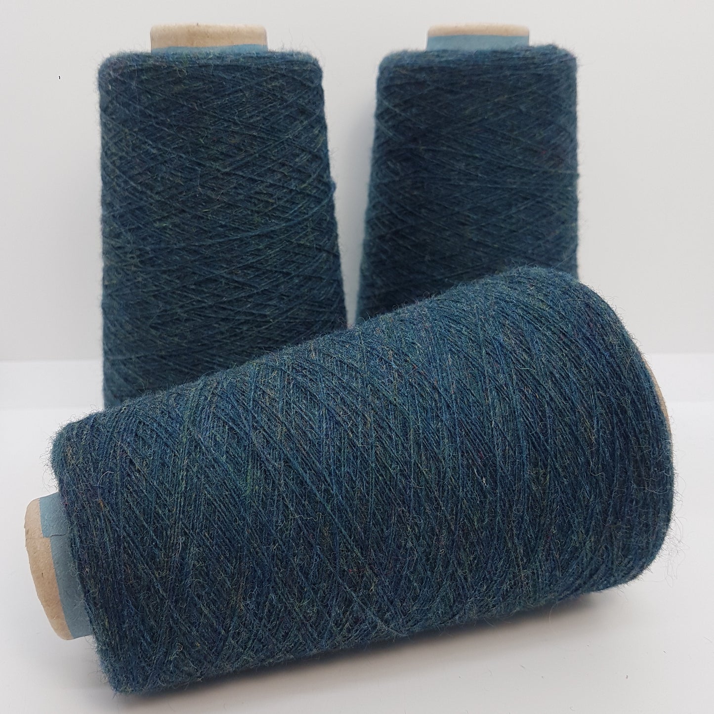 Shetlandwolle, 100 % italienisches Garn, Farbe Olivblau Mélange N.547