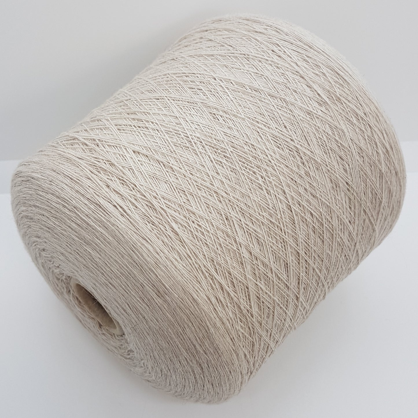 900g Canberra Extrafine Wool Italian Yarn Natural Raw Color N.565