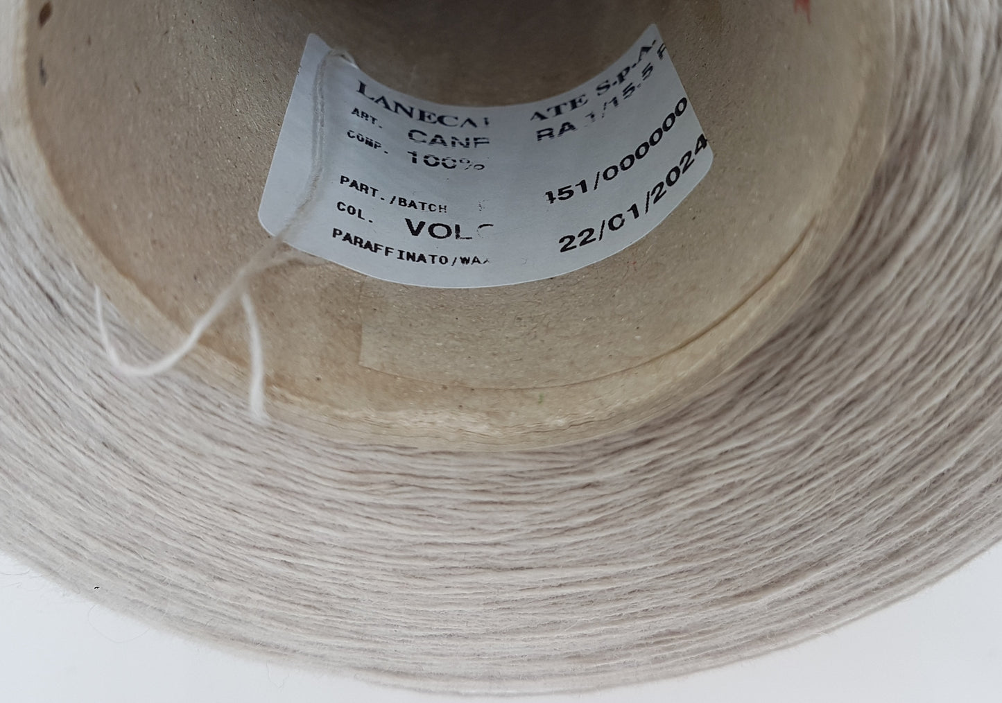 900g Canberra Extrafine Wool Italian Yarn Natural Raw Color N.565