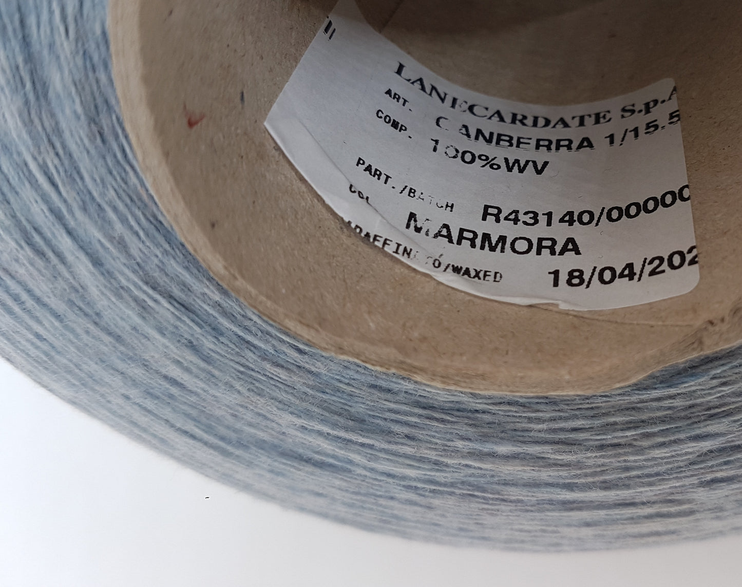 1kg Canberra Extrafine Wool Italian yarn color Light Blue Mélange N.558