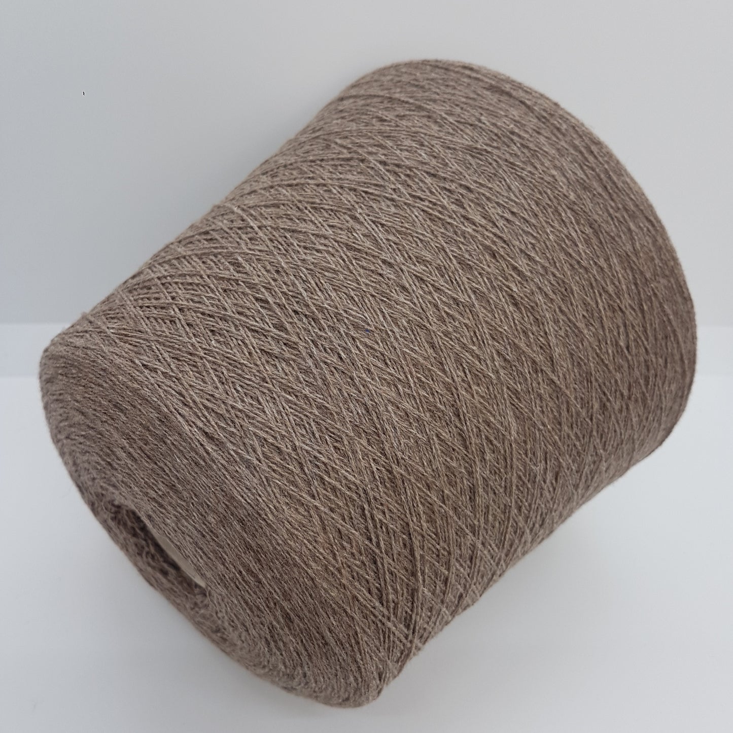 Hilo de cashmere 100% italiano, color marrón claro N.554