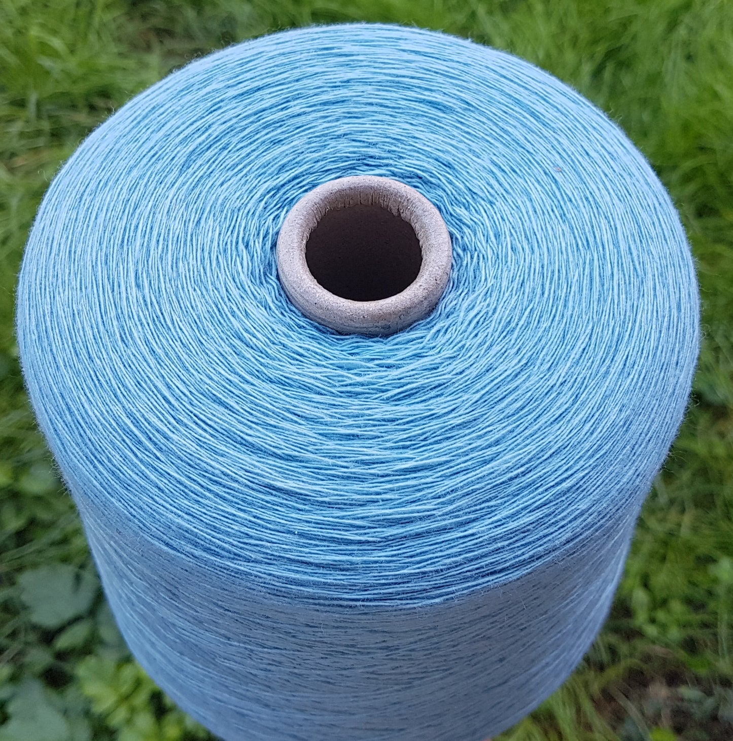 Canberra Extrafine Wool Italian Yarn Color Light Blue N.572