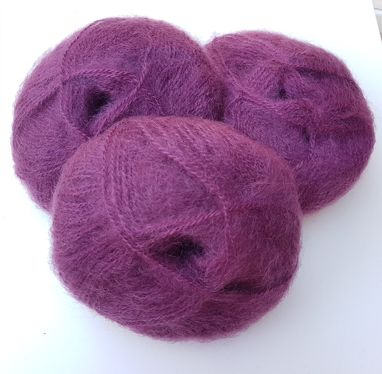 50g Mohair 80% filato italiano colore Viola Prugna N.603