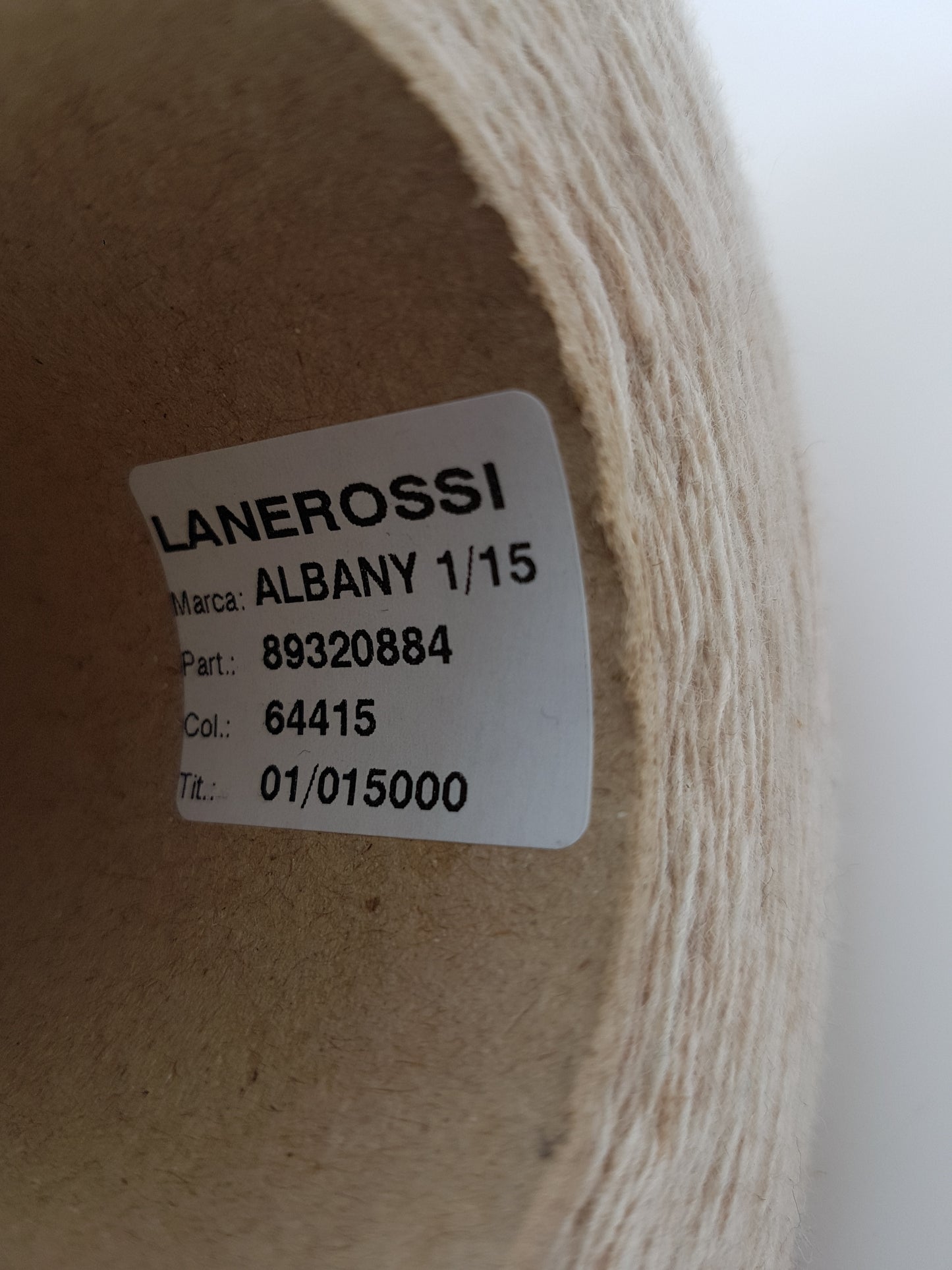 Laine Mérinos extrafine Fil italien Couleur beige Mélange N. 613