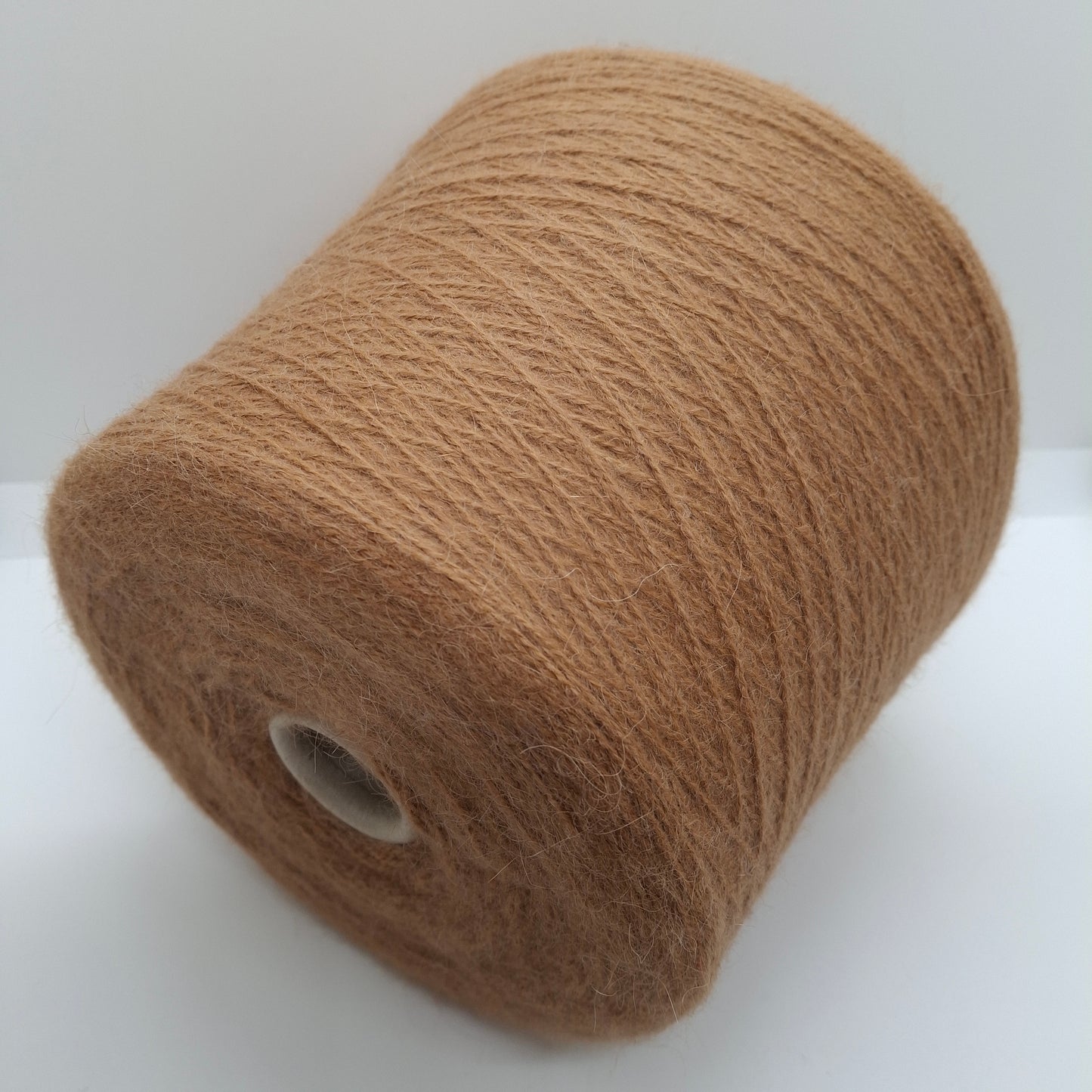 Alpaca Superfine Merino filato italiano colore Beige Cammello N.662