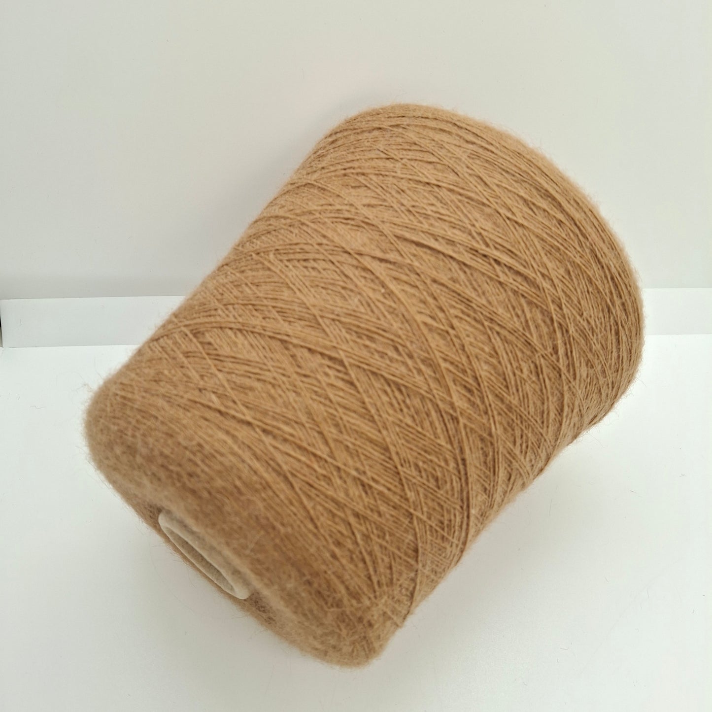 Alpaca Superfine Merino Italiensk garnfarve Beige Camel N.663