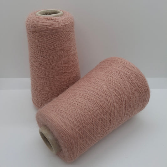 Alpaca Superfine Merino filato italiano colore Rosa Antico Beige N.665