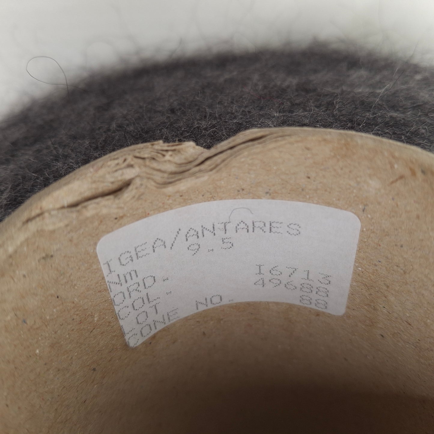 100g Kid Mohair fil italien doux couleur Gris N. 680