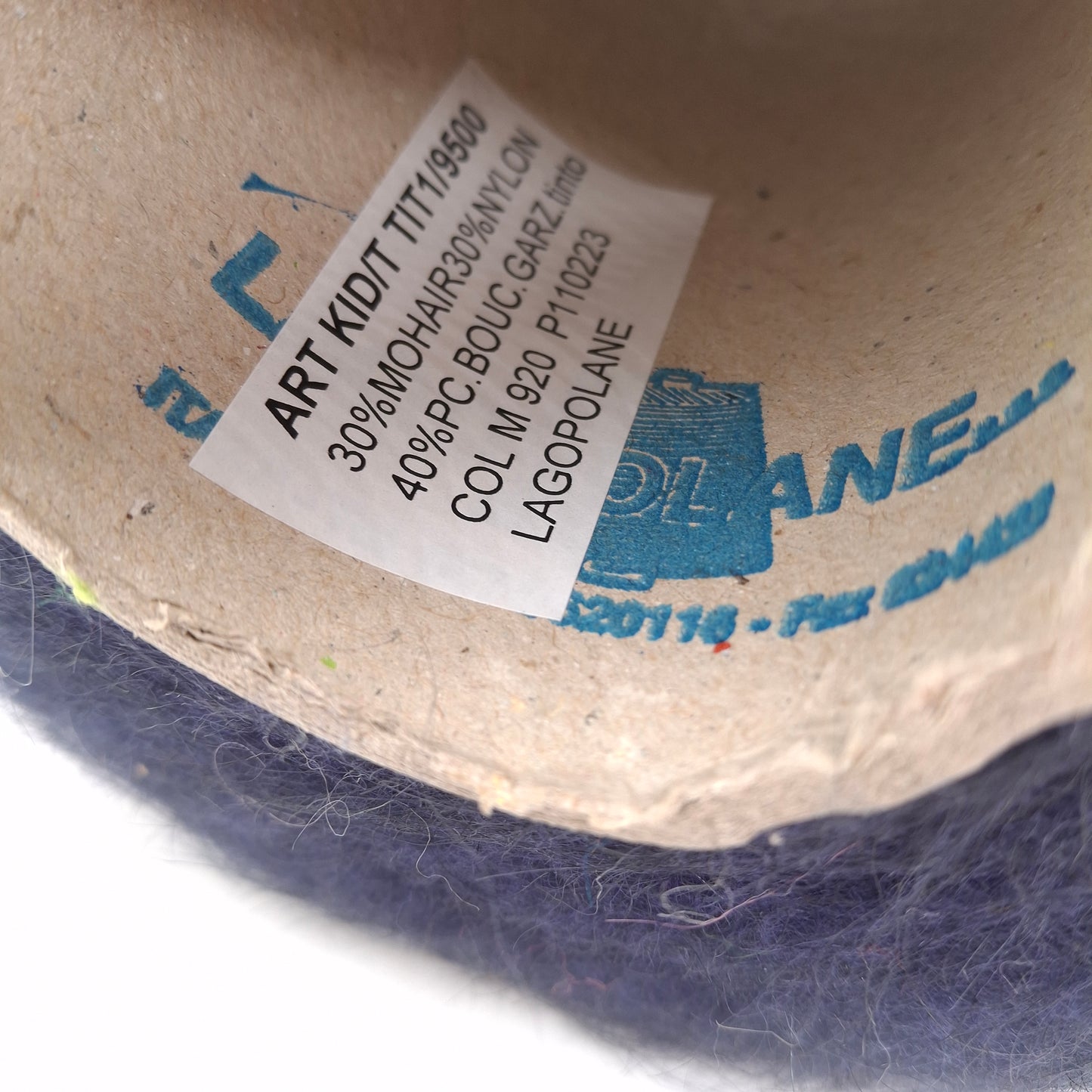 Hilo italiano Mohair de 100 g color Azul Medianoche Púrpura N.712