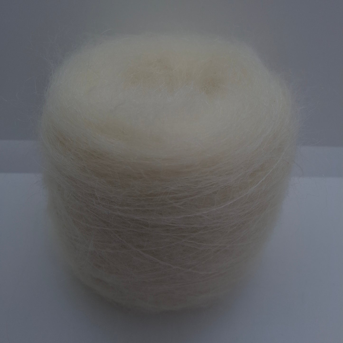 Hilo italiano suave Kid Mohair de 100 g, color blanco natural N.737