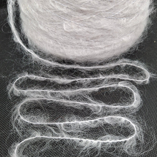 340g Mohair morbido filato italiano colore Grigio Perla N.937