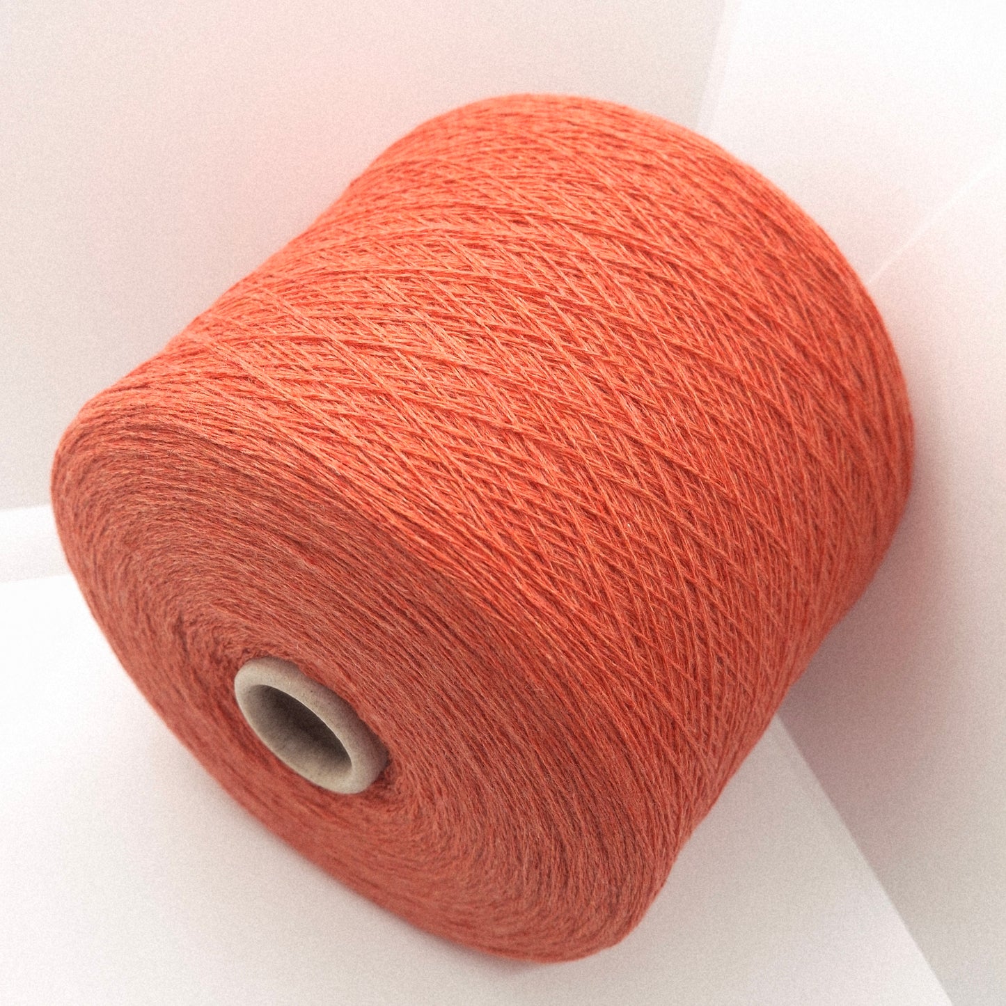 100g de fil cachemire 100% italien couleur Orange N. 974