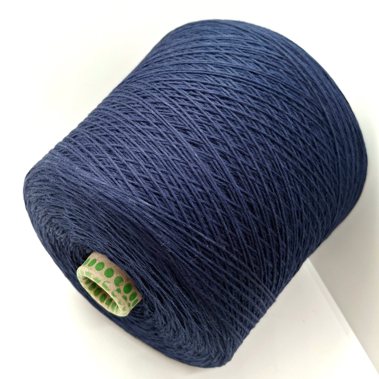 100 g de fil italien doux 100 % coton couleur bleu foncé N. 996