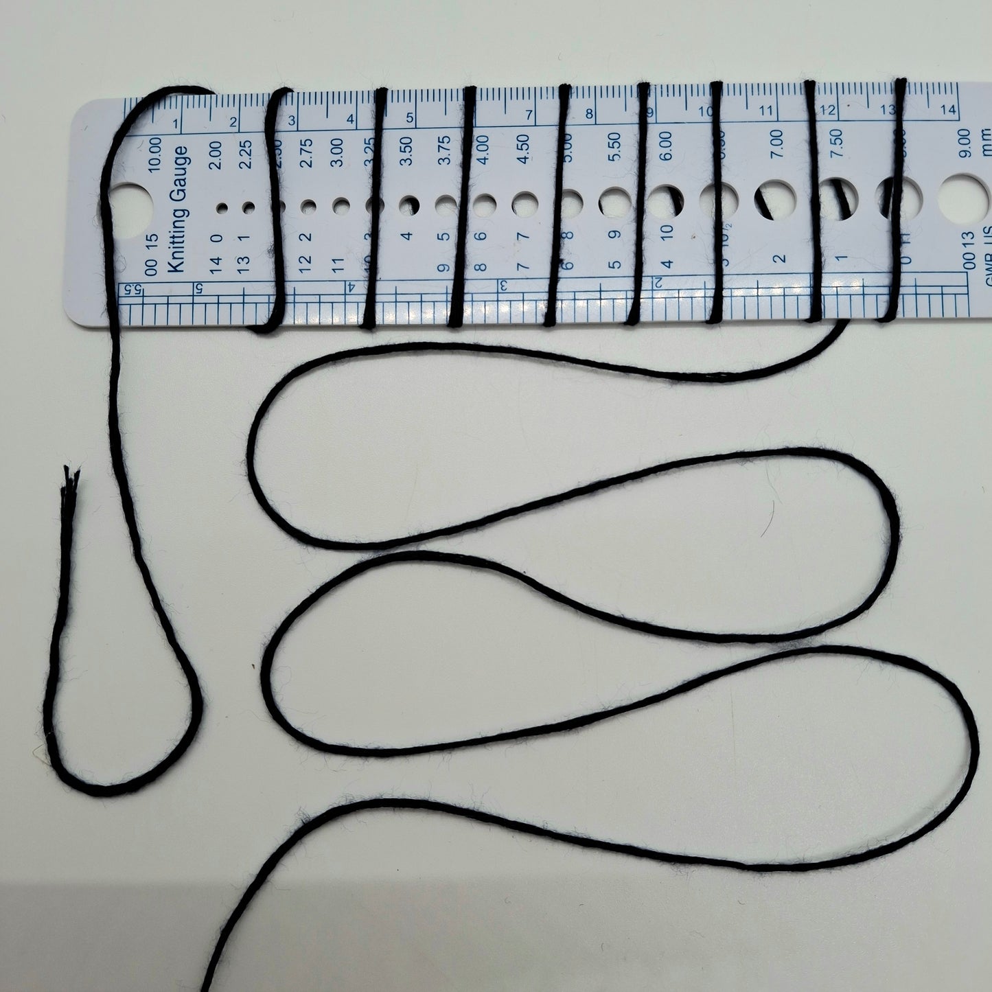 100 g de fil italien doux 100 % coton couleur bleu foncé N. 996