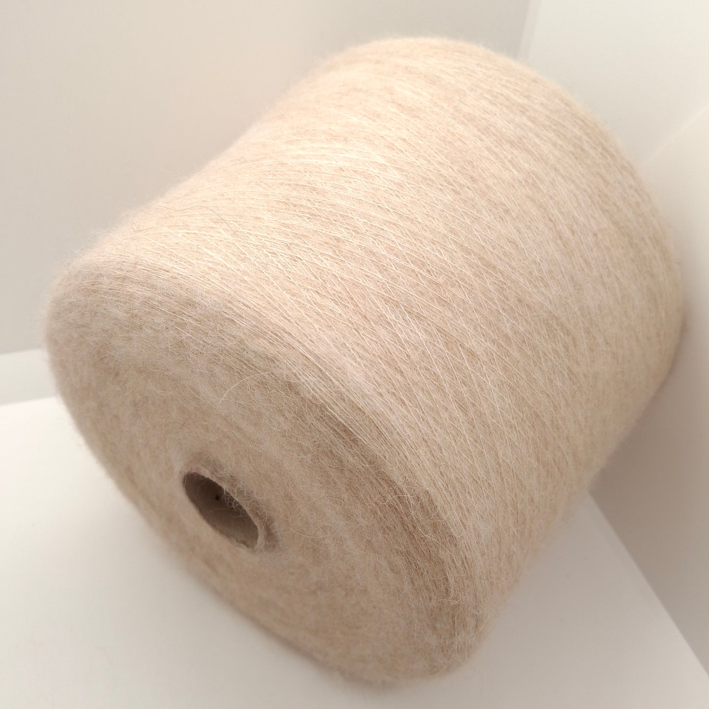 100g Baby Alpaca morbido filato italiano colore Beige N.995