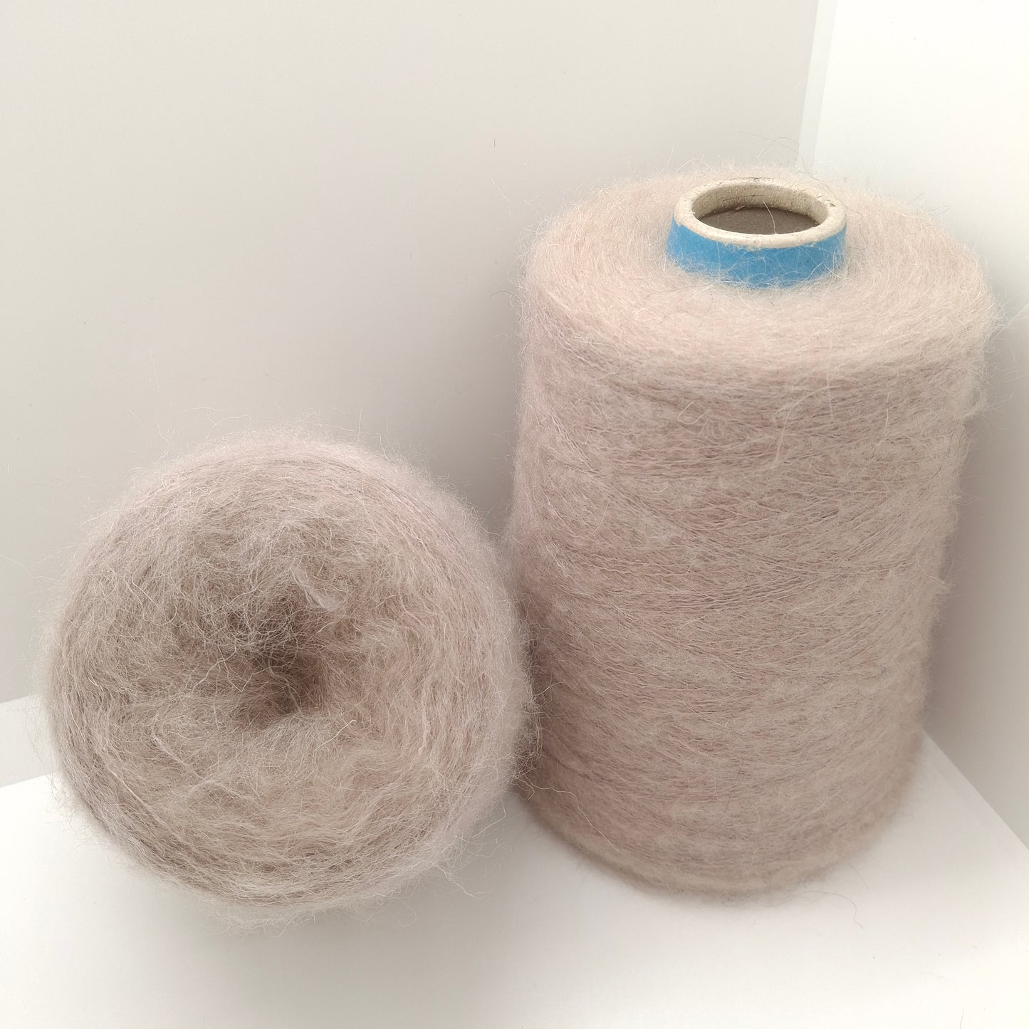 100g Mohair morbido filato italiano colore Grigio Perla N.991