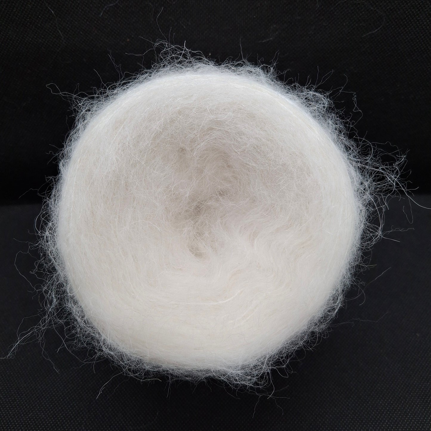 100g Mohair filato italiano colore Bianco N.1016